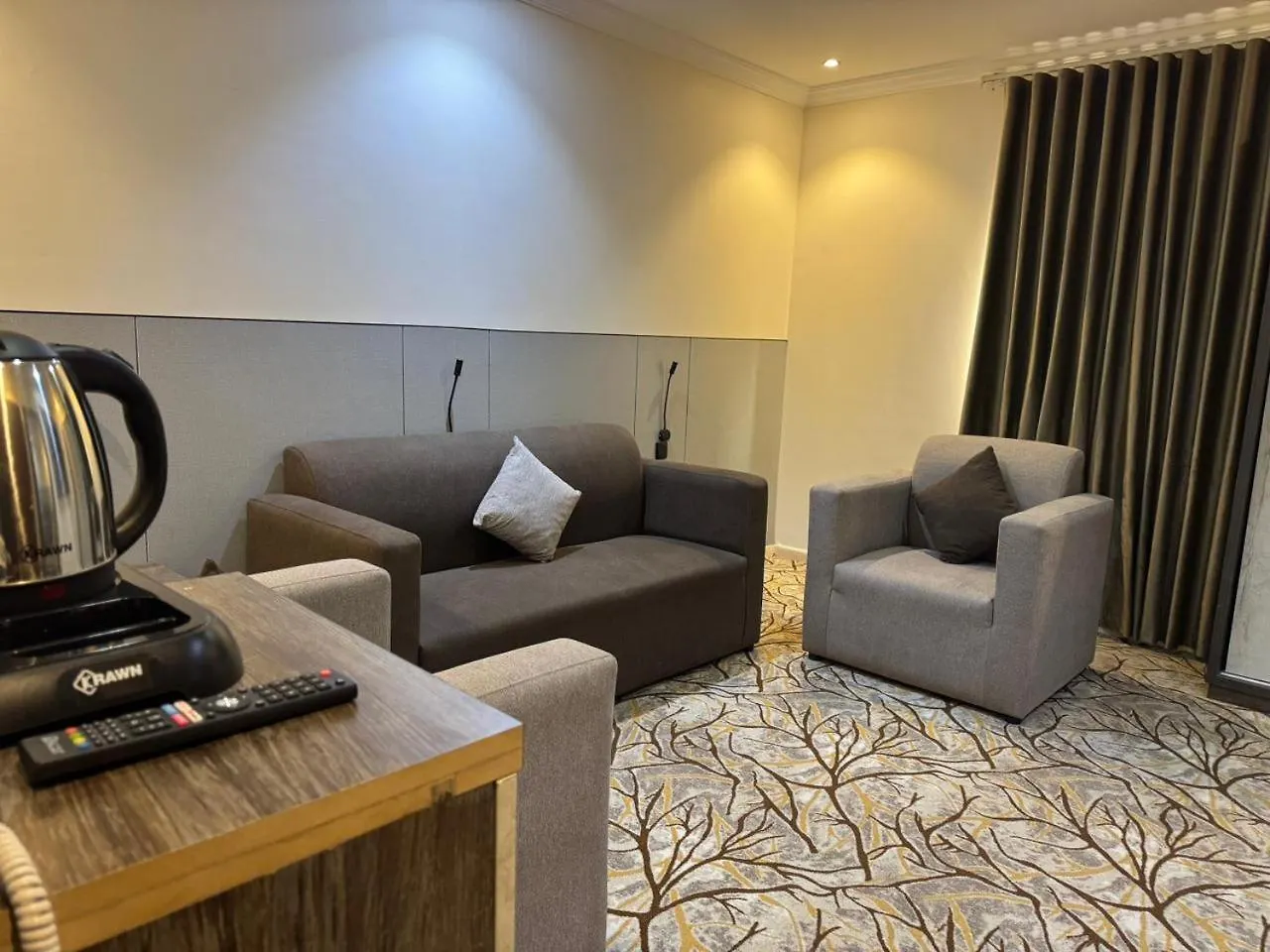 فندق الراقي المميز - Al-Raaqi Al-Mumayaz Mecca Hotel